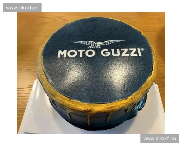 从经典到创新探秘历届世界杯官方比赛用球的设计演变与科技魅力